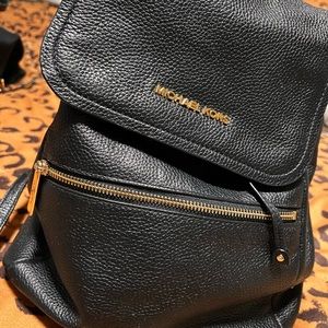 🔥 SOLD 🔥Micheal Kors “Rachel” leather back pack. Like new, wore. Authentic.